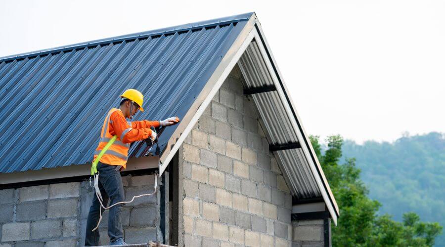 Expert Emergency Roof Repairs services in Sublette, KS